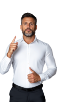 jovem homem dentro branco camisa apontando acima com confiante expressão, isolado em uma transparente fundo, ideal para comunicação e foco temas. png