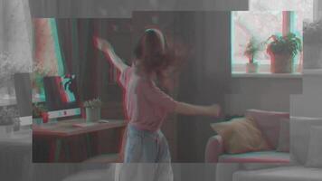 New Glitchy Intro motion_graphic
