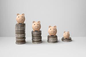 calculating income and return on investment, save, income, return, retirement photo
