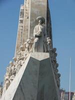 A statue of a man photo