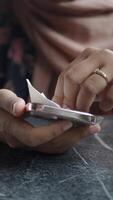 cleaning mobile phone display for preventing virus video