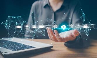 How to choose the right cloud computing provider for your business photo
