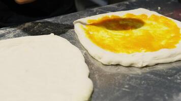Yellow Pachino Tomato Sauce on Neapolitan Pizza video
