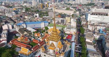An aerial view of the Traimit Withayaram temple or Golden Buddha Temple, The most famous tourist attraction in Bangkok, Thailand video
