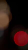 deslumbrante borrado noite luzes com lindo bokeh efeito para a artístico atmosfera video