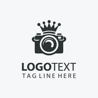 Snap Click camera crown logo vector