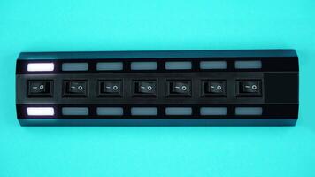 Serial bus buttons turn on device and lights appear in boxes video