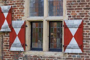 A red and white window photo