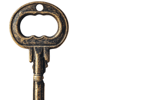 Antiquität Messing- Schlüssel mit kompliziert Design gehaltenen gegen ein Weiß Hintergrund schafft ein elegant visuell png