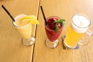 cold refreshing drinks photo
