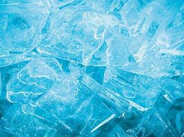 icecubes background,icecubes texture,icecubes wallpaper,ice helps to feel refreshed and cool water from the icecubes helps the water refresh your life and feel good.ice drinks for refreshment business photo