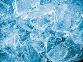 icecubes background,icecubes texture,icecubes wallpaper,ice helps to feel refreshed and cool water from the icecubes helps the water refresh your life and feel good.ice drinks for refreshment business photo