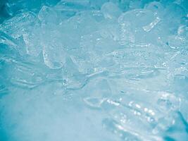 icecubes background,icecubes texture,icecubes wallpaper,ice helps to feel refreshed and cool water from the icecubes helps the water refresh your life and feel good.ice drinks for refreshment business photo