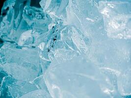 icecubes background,icecubes texture,icecubes wallpaper,ice helps to feel refreshed and cool water from the icecubes helps the water refresh your life and feel good.ice drinks for refreshment business photo