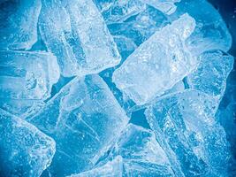 icecubes background,icecubes texture,icecubes wallpaper,ice helps to feel refreshed and cool water from the icecubes helps the water refresh your life and feel good.ice drinks for refreshment business photo