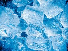 icecubes background,icecubes texture,icecubes wallpaper,ice helps to feel refreshed and cool water from the icecubes helps the water refresh your life and feel good.ice drinks for refreshment business photo