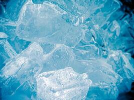 icecubes background,icecubes texture,icecubes wallpaper,ice helps to feel refreshed and cool water from the icecubes helps the water refresh your life and feel good.ice drinks for refreshment business photo