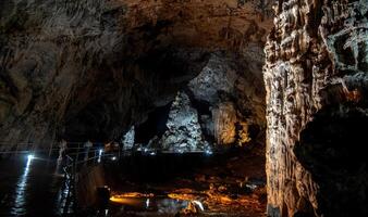 Exploring the enchanting caves of Parque Nacional Grutas de Cacahuamilpa in Mexico photo