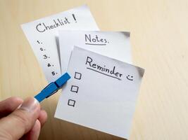 Organizing daily tasks and reminders a minimalist approach for home office efficiency photo