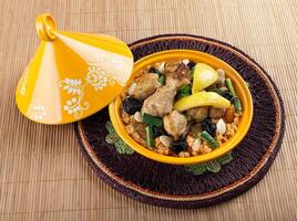 Tajine, moroccan chicken with lemon confit photo