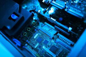 server computer should be high performance, stable, able to serve a large photo