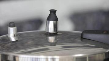 Pressure cooker with the valve rotating and original ambient sound. video