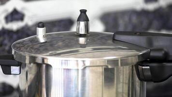 Pressure cooker with the valve rotating and original ambient sound. video