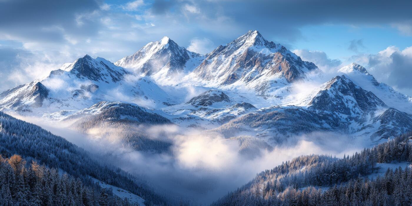 置物 WINTER MOUNTAINS majestic-snow-capped-alpine-