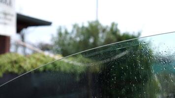 The car's wet window opens video