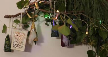 Discover how to craft unique Christmas ornaments using natural materials like twigs and leaves. This project is perfect for adding a personal touch to your holiday decorations. video