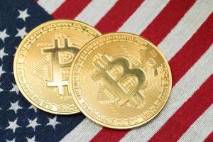 Bitcoin, Ethereum, Litecoin photo