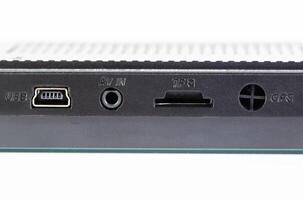 electrical inputs and outputs in the rear view mirror, memory card input, GPS and usb photo