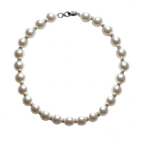 An elegant pearl necklace featuring shimmering and refined details on a transparent background. png