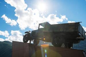 monument to Kolka Snegirev, dedicated to all drivers of the Chui tract road photo