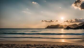 puesta de sol terminado el Oceano con dorado matices y dramático nubes foto
