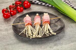 Raw roll with enoki and bacon photo