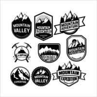 Set of vintage style mountains expedition labels and badges and design elements. logo,badge or label design templates. vector
