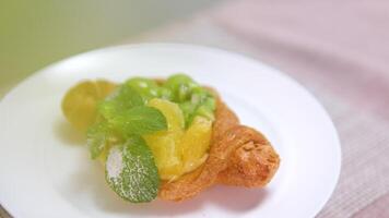 croissant with grapes and pineapple and mint video