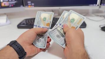 Händler Zählen Dollar Rechnungen video