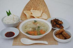 A diverse and flavorful culinary tradition originating from Indonesia, characterized by its rich use of spices, herbs, and fresh ingredients photo
