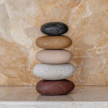 apilar de piedras en mármol antecedentes foto