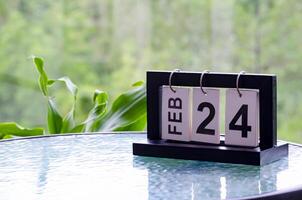24th February table calendar with customizable space for text or ideas photo