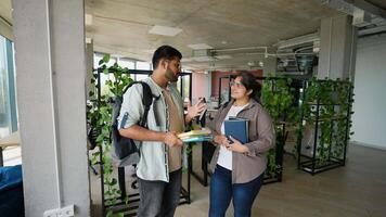 Indian students discussing a new topic at university video