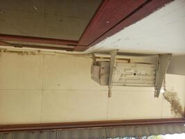 view of ceiling with air conditioning from below, building interior photo