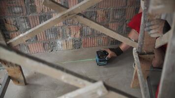 Using laser level for accurate alignment video