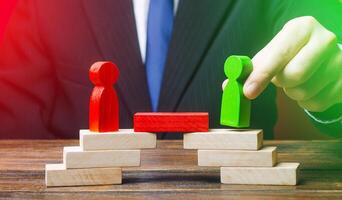 The man provides the conditions for negotiations and conflict resolution between opponents. Build bridges, improve relationships. Arbitrator, mediator. Search for compromise. Peace settlement photo