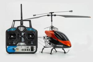 Remote-controlled helicopter and controller set for indoor and outdoor flying fun with advanced features photo