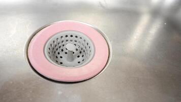Efficient filter for clean drain video