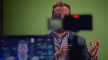 Improve your professional recording using a green screen background setup video