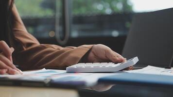 How to calculate the cost of your business video